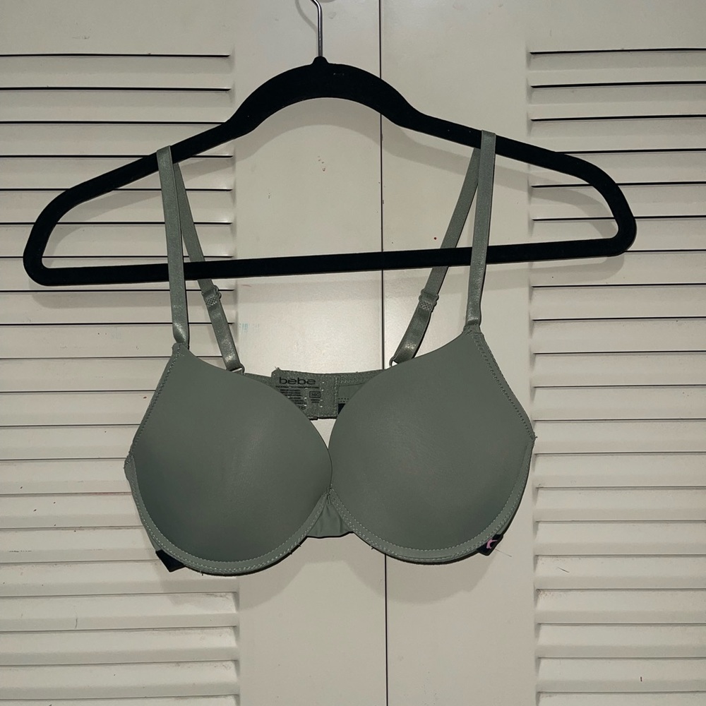 Cute 3 Bras/ New